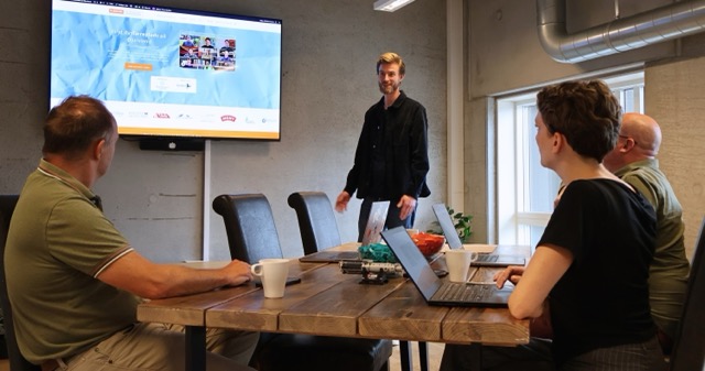 Presentations & Demos